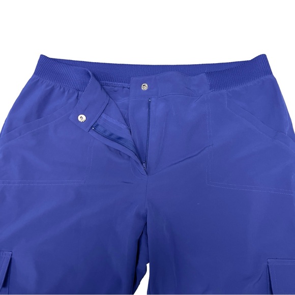 Zenergy by Chico’s Cargo Cropped Tie Hem High Rise Stretch Travel Capri - Picture 8 of 12